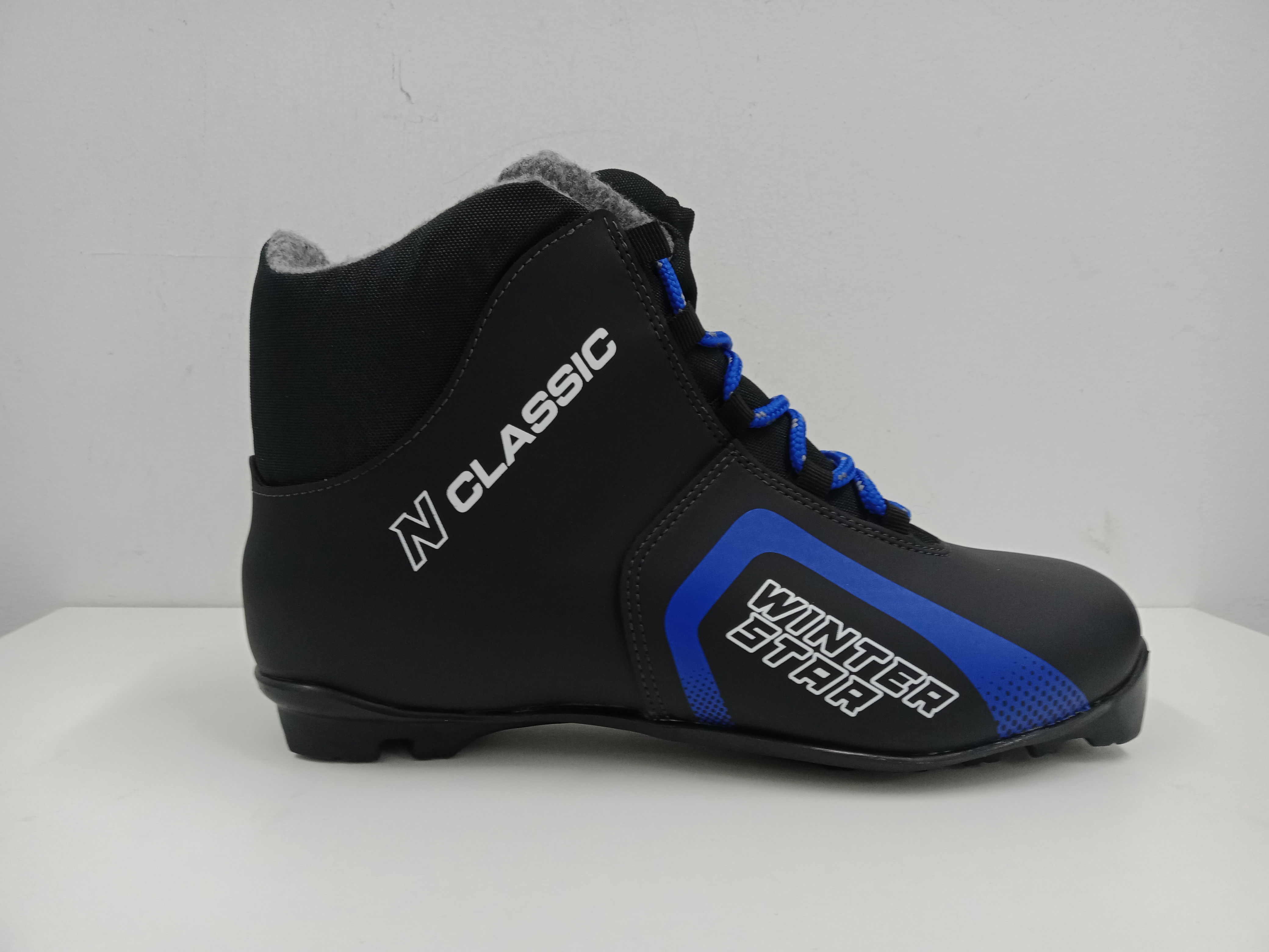 Ботинки лыжные Winter Star classic, NNN, цвет чёрный/синий